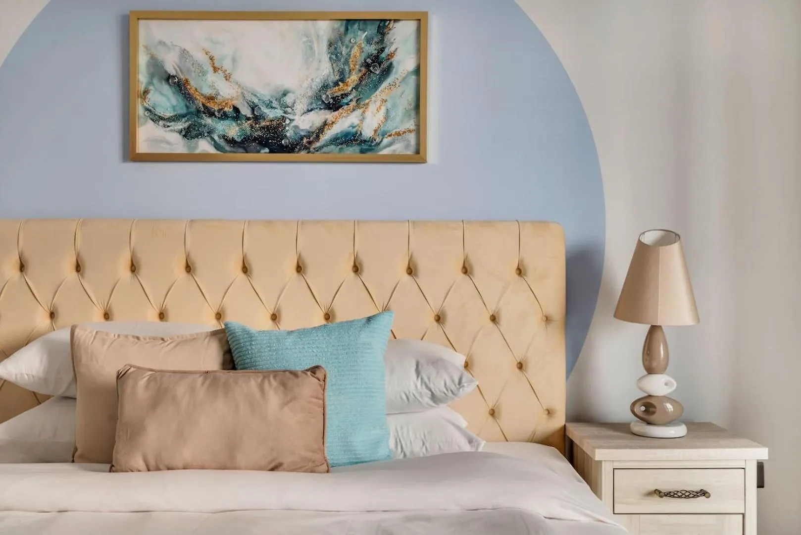 Guestready - Stylish Interiors In Dubai Marina Apartment